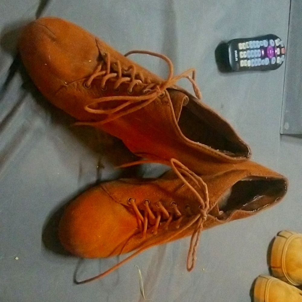 Brown lace up boots size 6